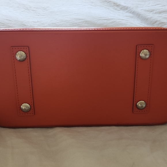 Louis Vuitton Alma - Picture 7 of 7